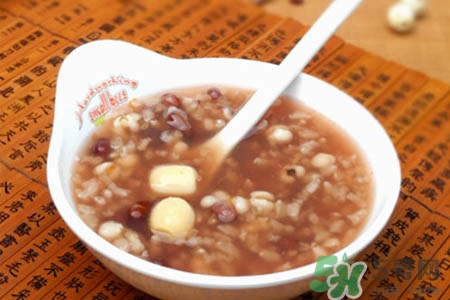 冬天可以喝紅豆薏米粥嗎？冬天喝紅豆薏米粥好嗎？