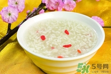 經(jīng)常吃醪糟雞蛋能催奶嗎？酒釀蛋的功效與作用