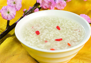 米酒能下奶嗎？產(chǎn)婦喝米酒能下奶嗎？