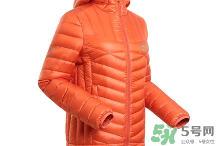 羽絨服和沖鋒衣哪個(gè)保暖？沖鋒衣保暖還是羽絨服保暖？