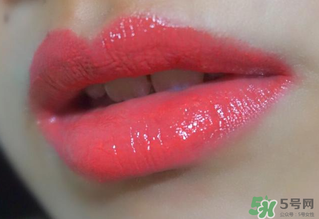 ysl和香奈兒口紅哪個好？ysl52和香奈兒43對比