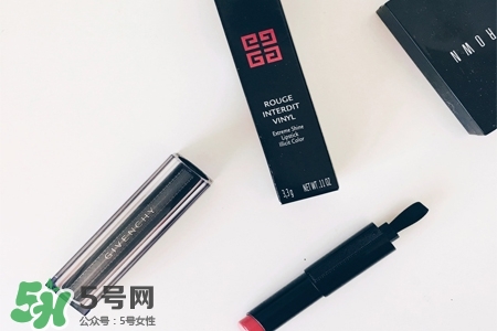 紀(jì)梵希禁忌之吻唇膏多少錢？紀(jì)梵希禁忌之吻唇膏專柜價格