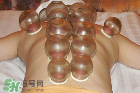 拔火罐后皮膚癢正常嗎？拔火罐后皮膚癢什么原因？