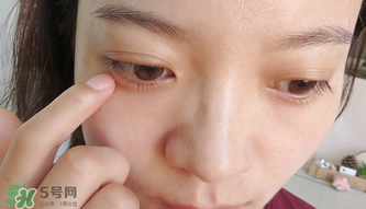 思親膚眼霜怎么樣？skin food眼霜適合年齡