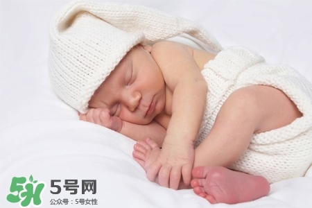 產后胸部下垂什么原因？產后胸部下垂怎么辦？