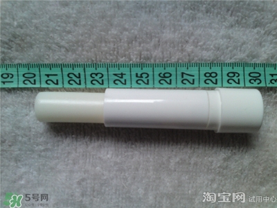妮維雅唇膏和曼秀雷敦唇膏哪個(gè)好？妮維雅和曼秀雷敦對(duì)比