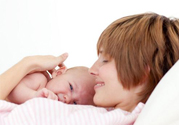 喂母乳為什么會(huì)胸部下垂？正確哺乳不會(huì)導(dǎo)致胸部下垂
