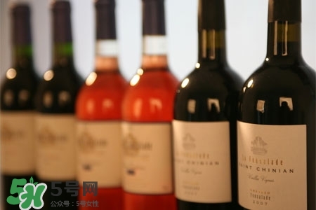 春節(jié)喝黃酒好嗎？春節(jié)喝黃酒的七大健康理由