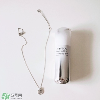 資生堂新透白精華怎么用？資生堂新透白精華使用方法