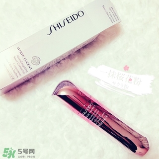 資生堂新透白精華和小燈泡哪個(gè)好？資生堂新透白精華和小燈泡對(duì)比