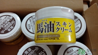 北海道馬油能擦臉嗎？loshi馬油可以涂臉嗎