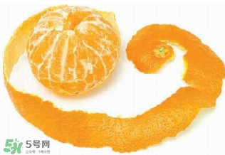 新鮮橘子皮能泡水喝嗎？新鮮橘子皮泡水喝的功效