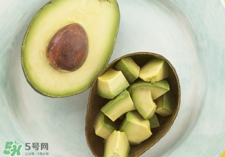切開的牛油果怎么保存？牛油果切開后能放多長(zhǎng)時(shí)間？