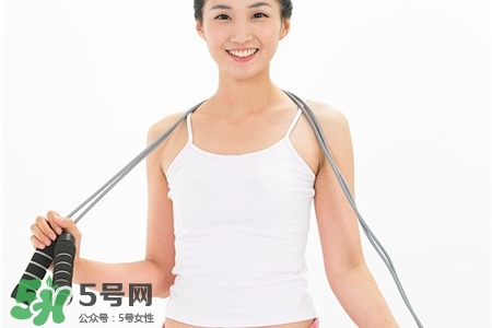 冬天跳繩可以減肥嗎？冬季跳繩瘦身的正確方法