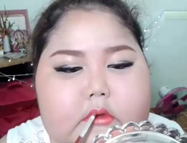 臉胖怎么化妝好看？臉大怎么化妝好看