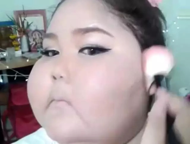 臉胖怎么化妝好看？臉大怎么化妝好看