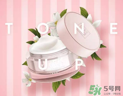 素顏霜可以美白嗎？素顏霜為什么會(huì)變白？