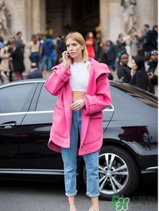 女生過(guò)年穿什么衣服？女生過(guò)年穿衣搭配