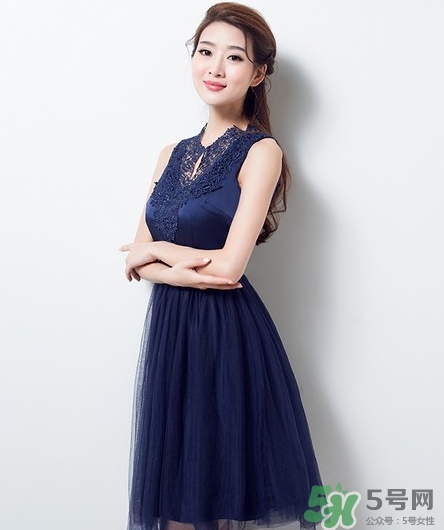年會(huì)要穿禮服嗎？年會(huì)禮服搭配