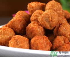一顆肉丸子的熱量是多少？哪種做法的肉丸子熱量最低？
