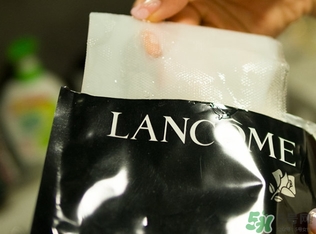 蘭蔻小黑瓶精華面膜怎么用？蘭蔻精華肌底面膜用法