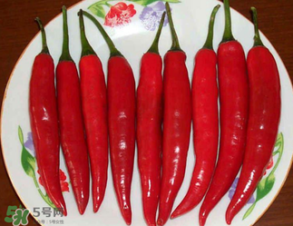 新鮮辣椒可以冷凍嗎？新鮮辣椒怎么保存冰箱？
