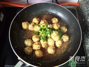 肉丸子可以用面粉嗎？肉丸子用什么粉？