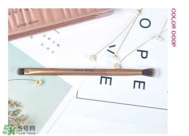 color deep眼影怎么樣？色號(hào)試色圖