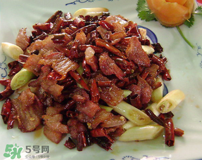腌肉要洗嗎？腌肉怎么洗不咸？