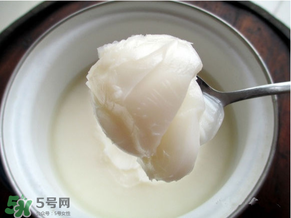 豬油熬出來(lái)為什么不白？豬油怎么熬才白？