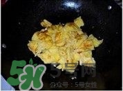 魚丸和雞蛋可以一起吃嗎？魚丸和雞蛋能不能同時(shí)吃？