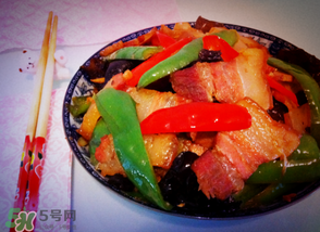 腌肉怎么做好吃？腌肉炒什么菜好吃？