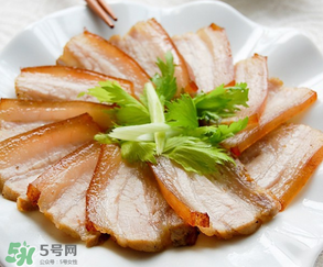 腌肉怎么做好吃？腌肉炒什么菜好吃？