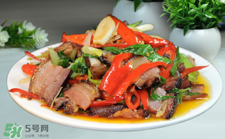 臘肉蒸還是煮？臘肉蒸好還是煮好？