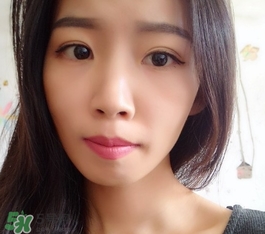 唇線筆可以當口紅嗎？唇線筆和口紅的區(qū)別？