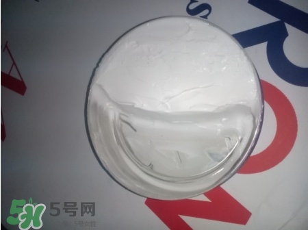 妮維雅藍(lán)罐怎么乳化？妮維雅藍(lán)罐面霜好用嗎？