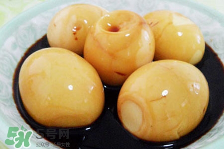 腌雞蛋沒有壇子怎么辦？腌雞蛋用鐵盆可以嗎？