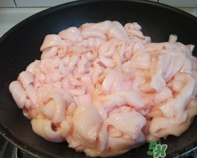 豬板油和豬肥肉油有什么區(qū)別？豬板油和肥肉油哪個(gè)好？