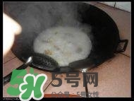 臘豬腳燉什么好吃？臘豬蹄燉什么好吃？
