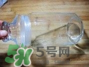 臘八蒜要放鹽嗎？臘八蒜要放多少鹽比例是多少？