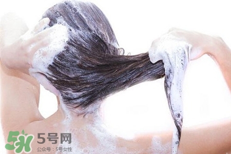 冬天洗澡用什么取暖？冬天浴室用暖風機好嗎？