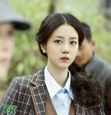 李溪芮的口紅什么顏色？李溪芮口紅色號試色