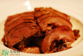 鹵豬頭肉多少錢(qián)一斤？醬鹵豬頭肉多少錢(qián)一斤？