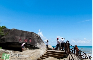 春節(jié)去三亞穿什么？過年春節(jié)去三亞穿什么衣服？