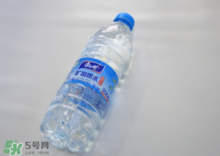 礦泉水打開后幾天不能喝？礦泉水打開后能放幾天？