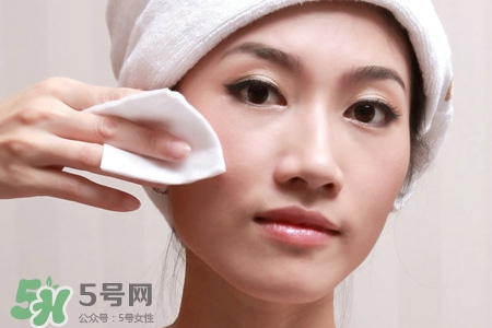 卸妝前要洗臉嗎？卸妝前要用水洗嗎？