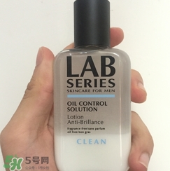 收斂水是爽膚水嗎？收斂水和爽膚水的區(qū)別？