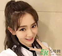 發(fā)際線高適合什么發(fā)型？發(fā)際線高怎么辦