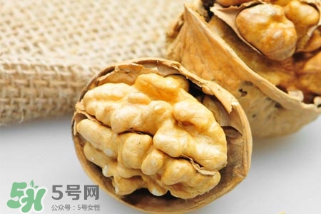 乙肝小三陽可以吃核桃嗎？乙肝大三陽可以吃核桃嗎？