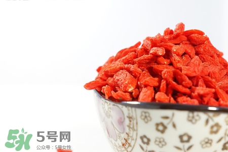 有乙肝能吃枸杞嗎？乙肝病人可以吃枸杞嗎？